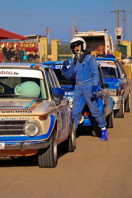 聲逐漸消散 聲逐漸消散