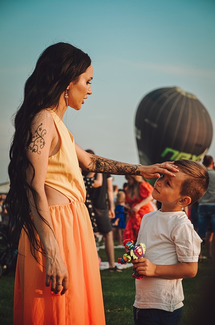 社会责任的 社会责任的